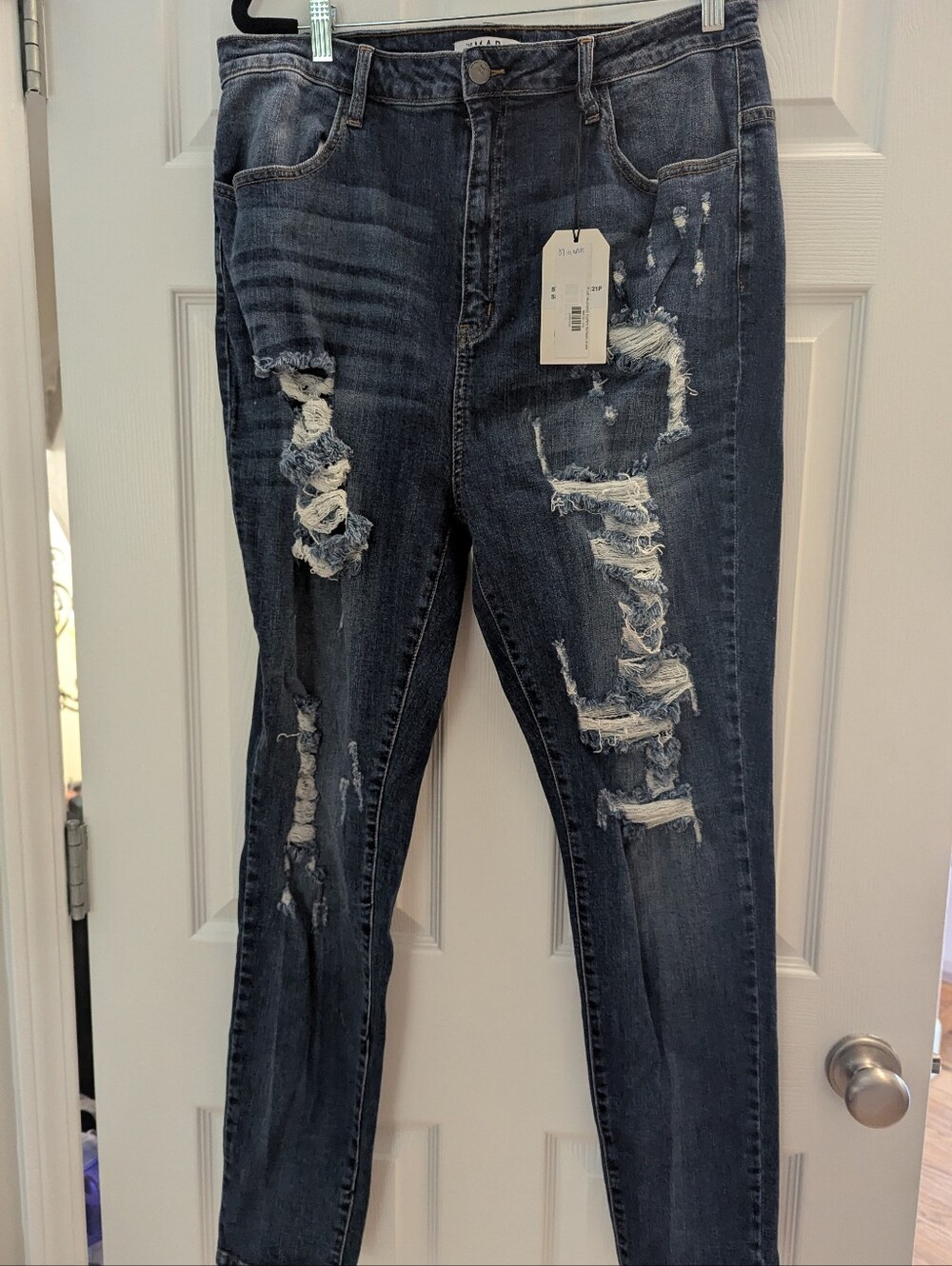 NWT The M.A.P Jeans Women’s 2XL 19 Distressed Skinny Jeans Dark Wash Stretch